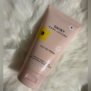 Daisy Lotion